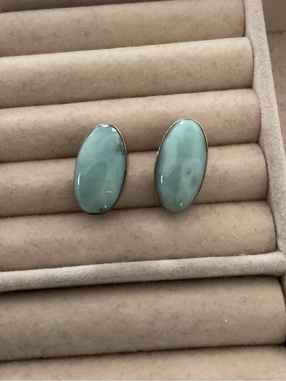 Vintage Mint Green Oval Stone and Silver 925 Stud Earrings